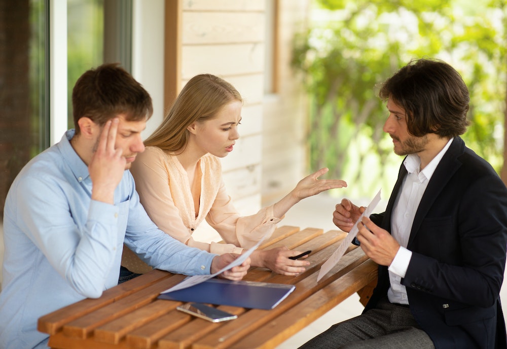Anticiper les problématiques liées aux dégradations dans votre gestion locative immobilière : astuces et conseils pratiques