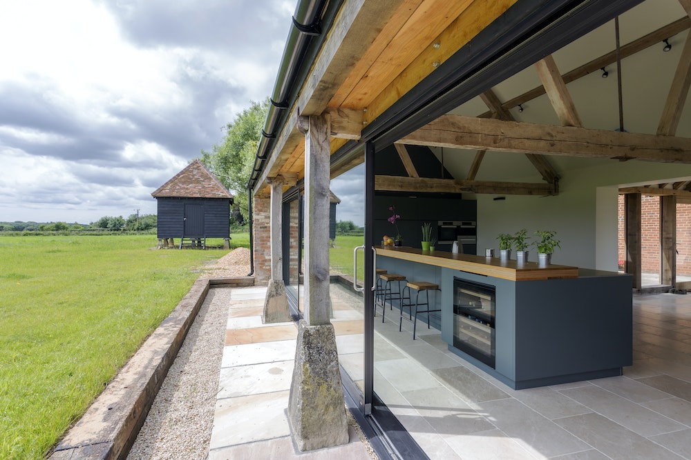La cuisine extérieure : un nouvel art de vivre sous le ciel étoilé