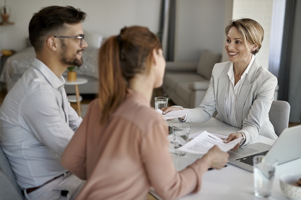 Bail professionnel : Tout ce que vous devez savoir